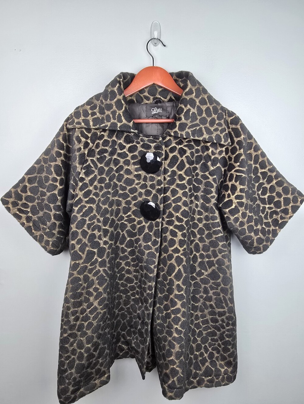 Luii Animal Print High Neck Jacket Snap Close Front Short Sleeve Women Sz S